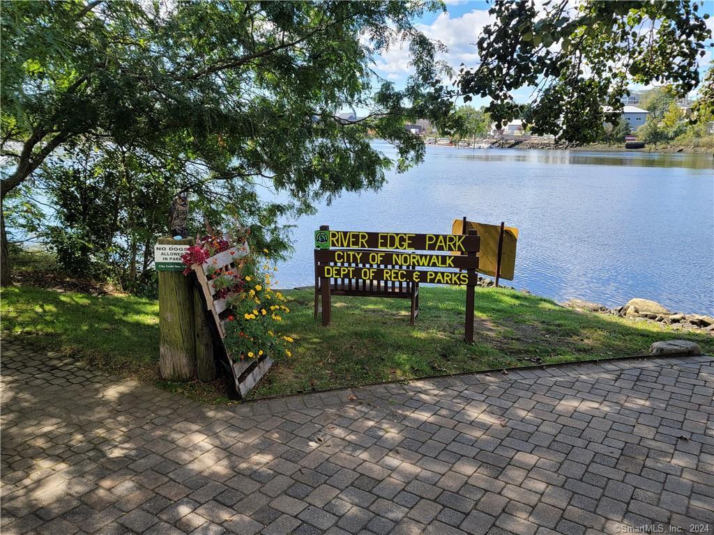 1 Daskams Lane Norwalk CT 06851
