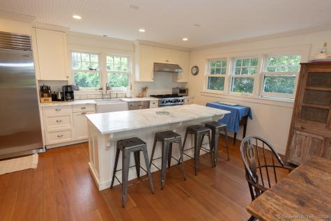 17 Agawam Avenue Old Saybrook CT 06475