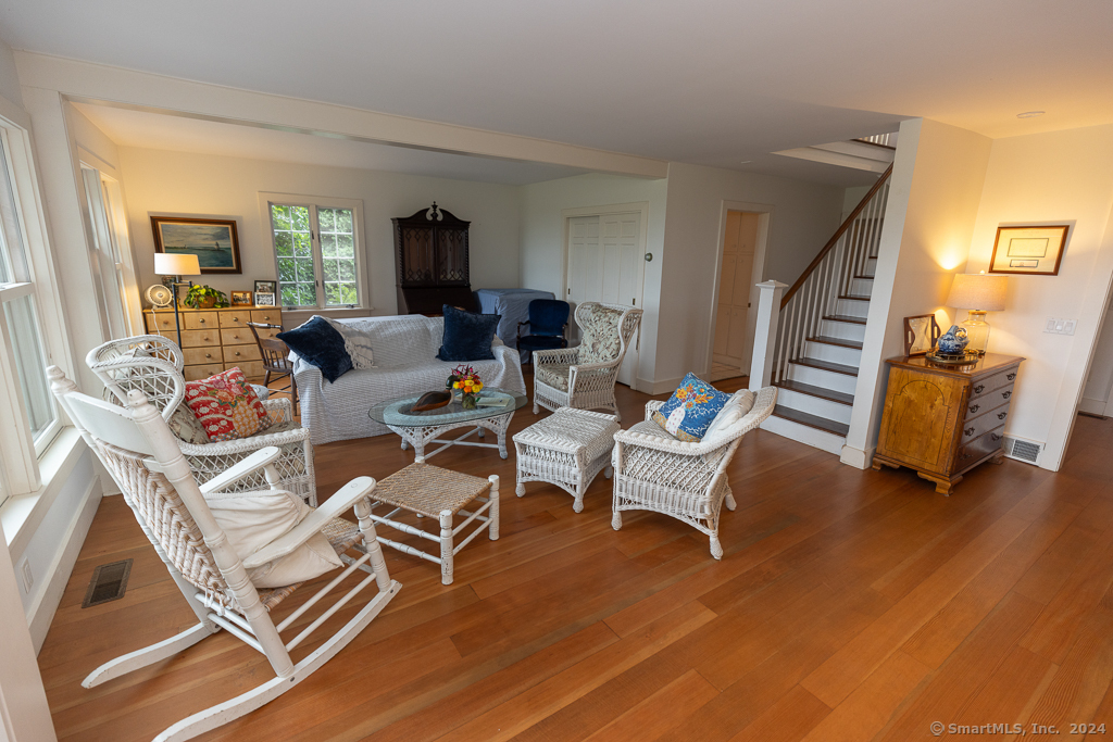 17 Agawam Avenue Old Saybrook CT 06475