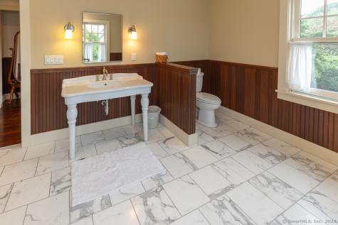 17 Agawam Avenue Old Saybrook CT 06475