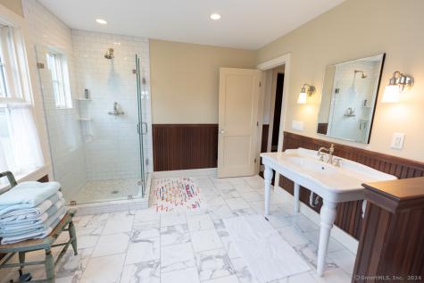17 Agawam Avenue Old Saybrook CT 06475