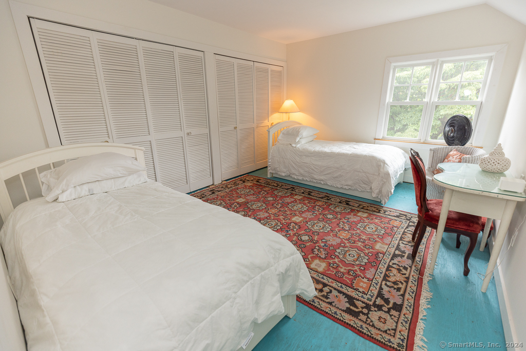 17 Agawam Avenue Old Saybrook CT 06475