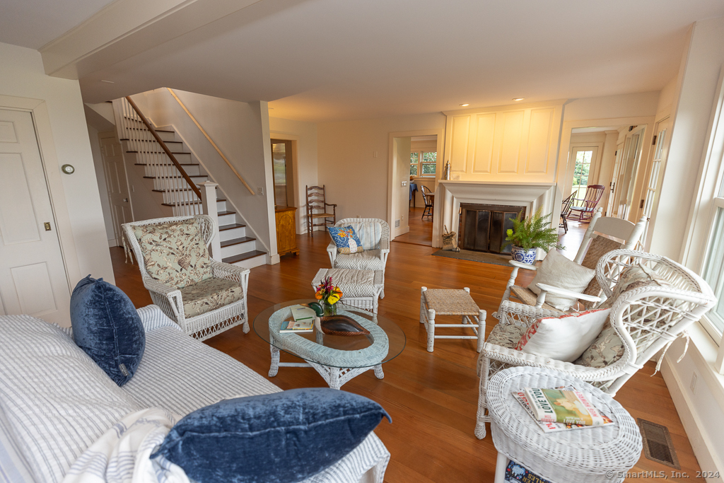 17 Agawam Avenue Old Saybrook CT 06475