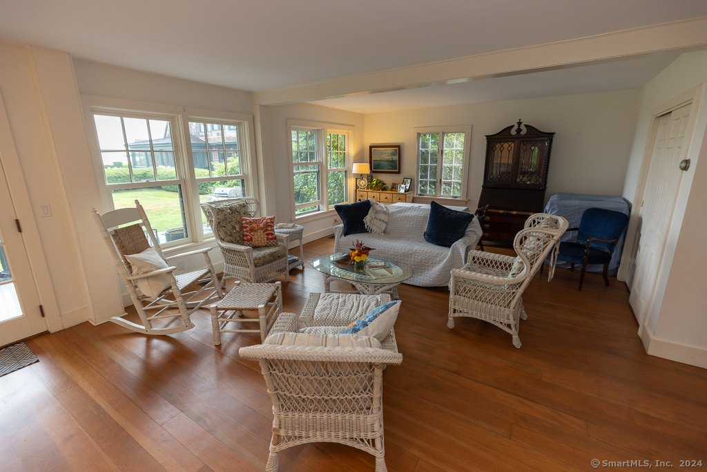 17 Agawam Avenue Old Saybrook CT 06475