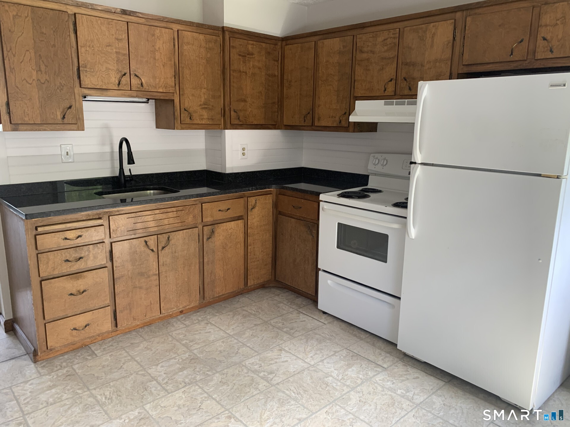 389 King Street Bristol CT 06010