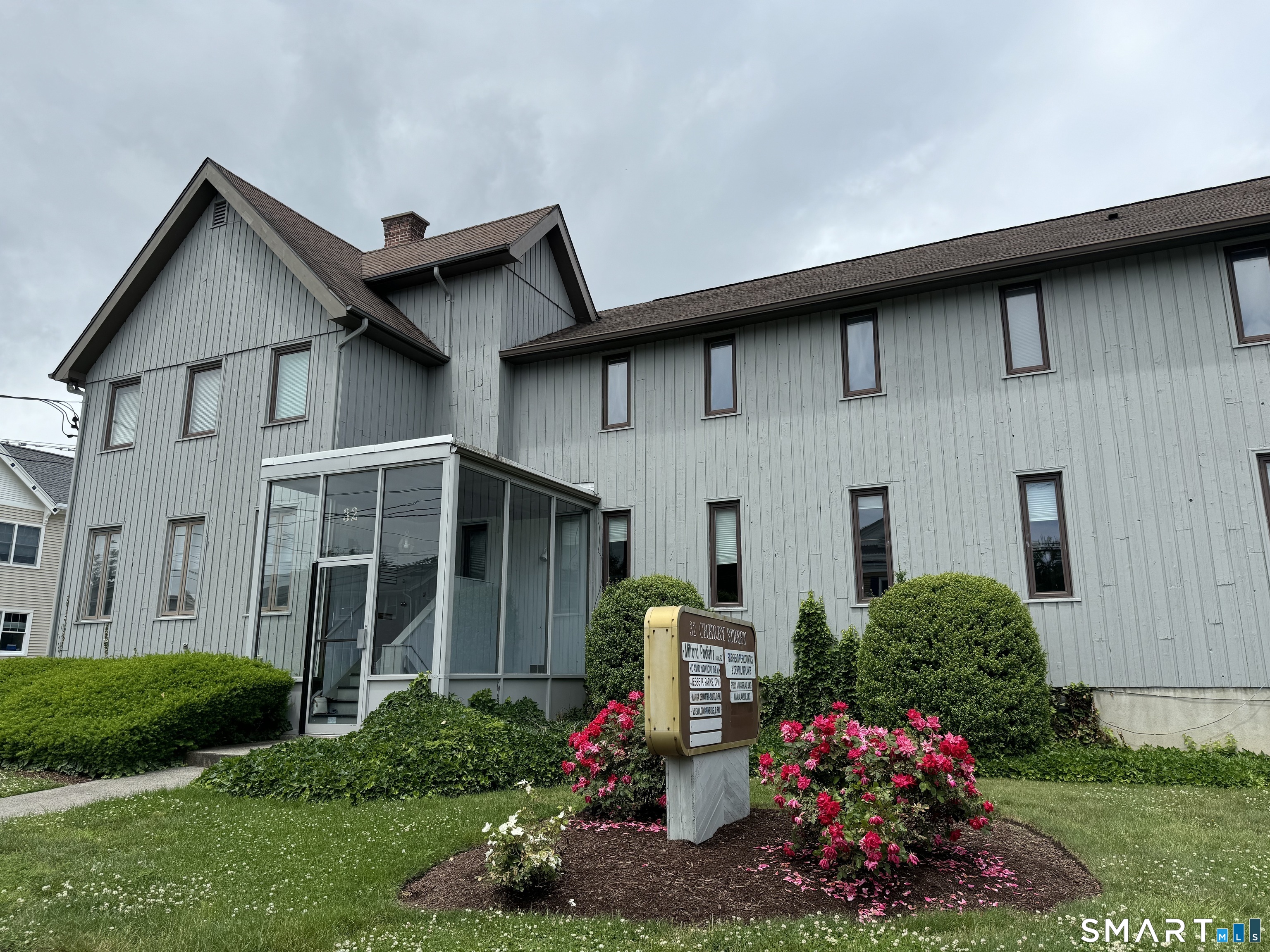 Milford CT, 32 Cherry Street, Unit B