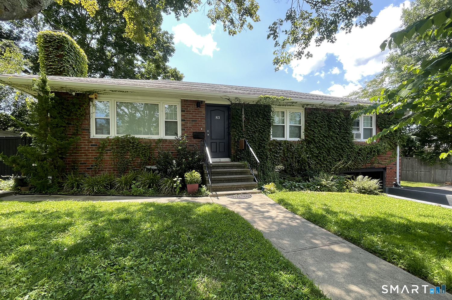 83 Quinlan Avenue Bridgeport CT 06605