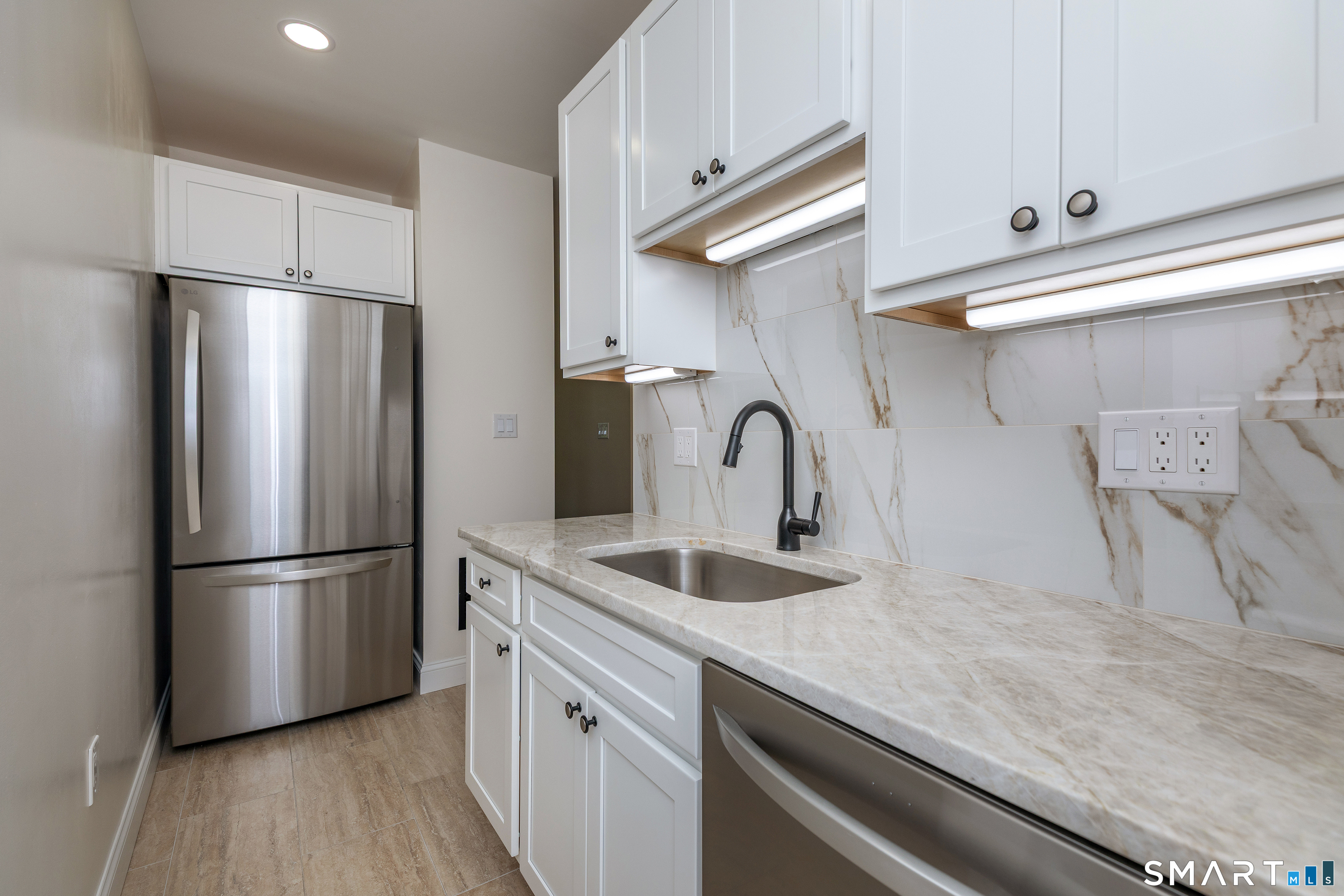 212 South Main Street Thomaston CT 06787