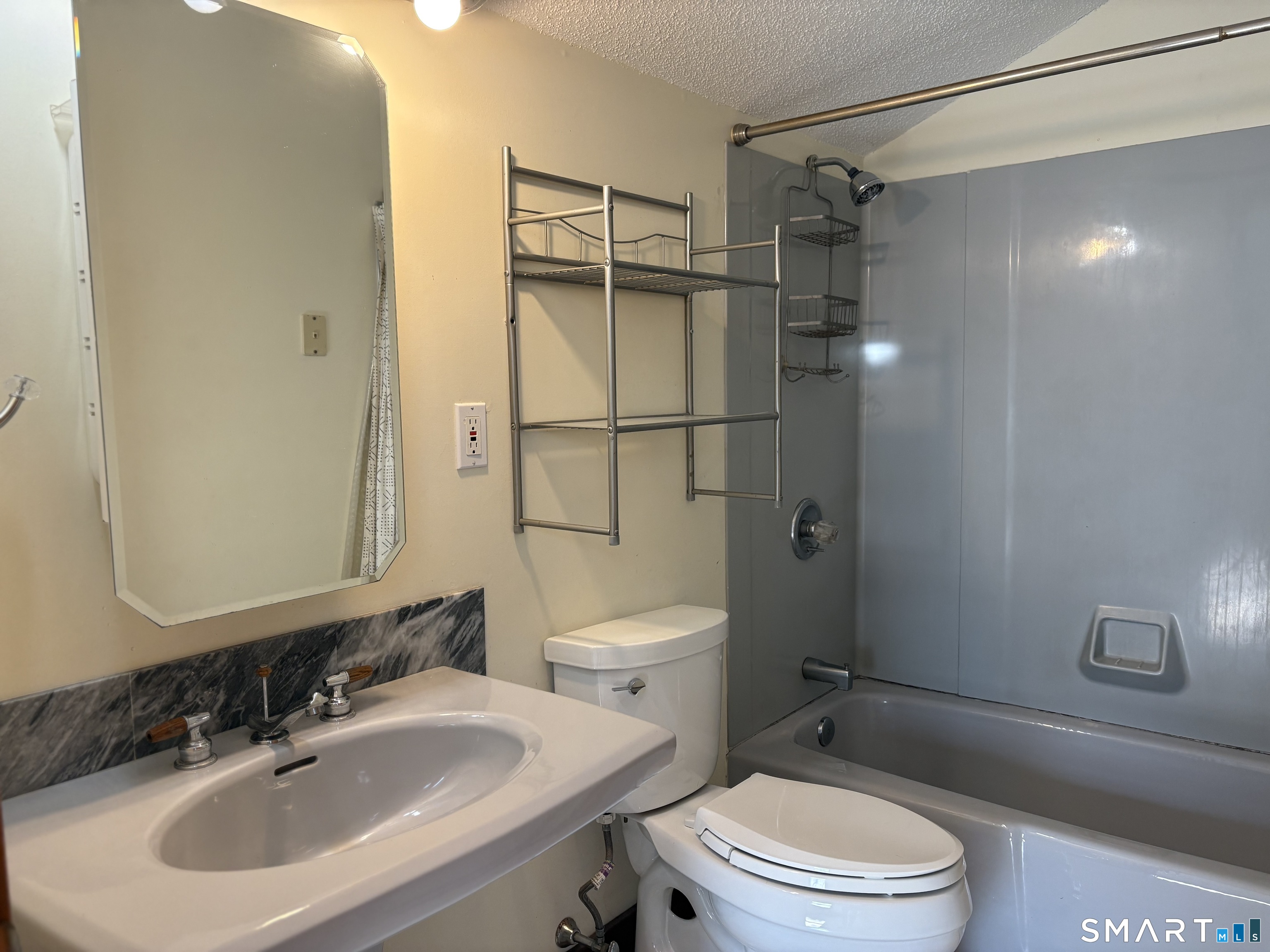 693 Broad Street Meriden CT 06450