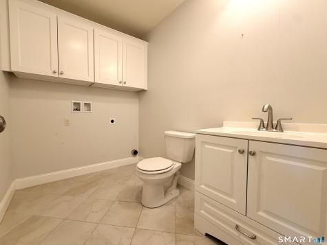 793 Colonel Ledyard Highway Ledyard CT 06339