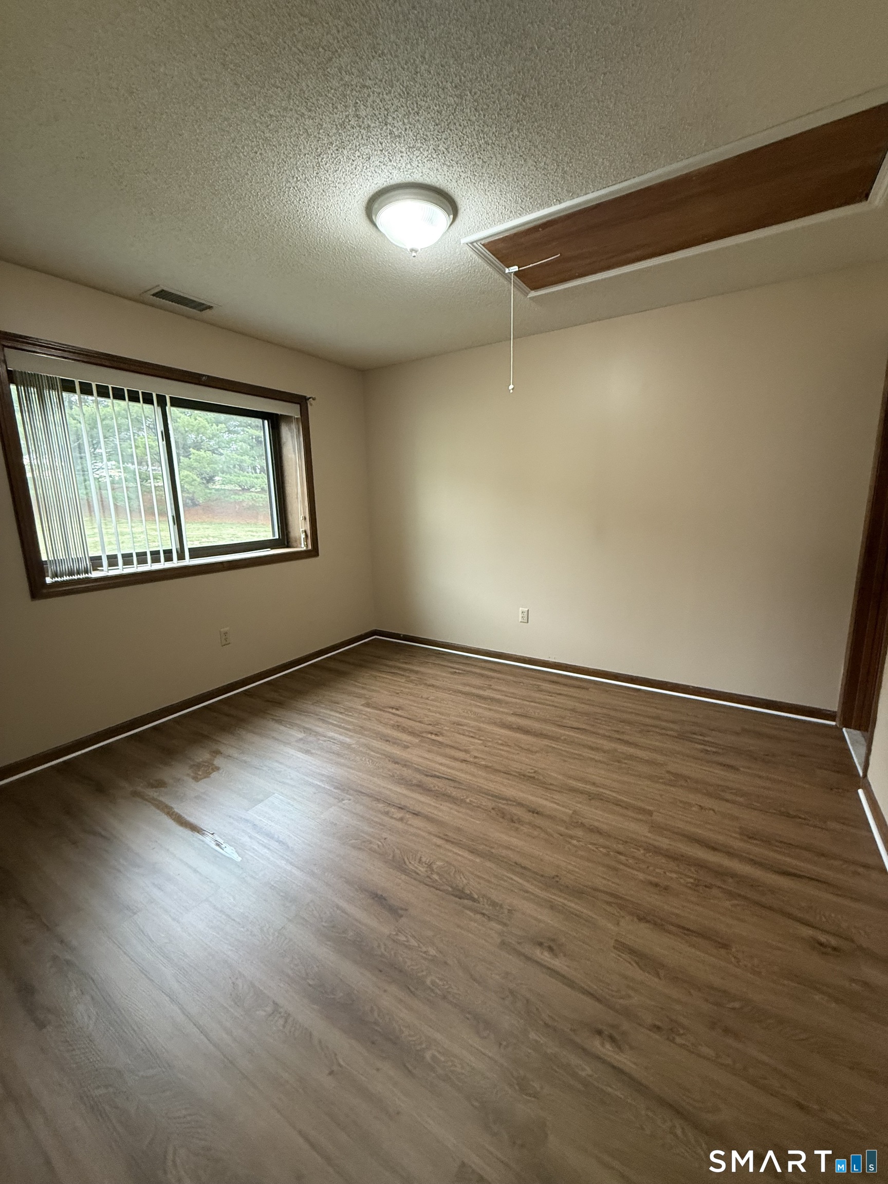 1302 Summer Hill Drive South Windsor CT 06074