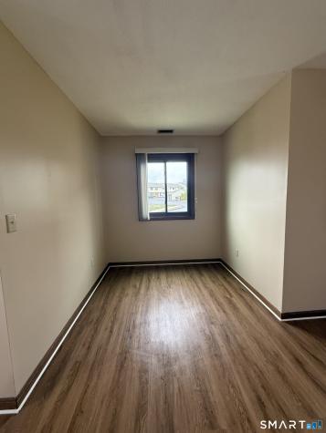 1302 Summer Hill Drive South Windsor CT 06074