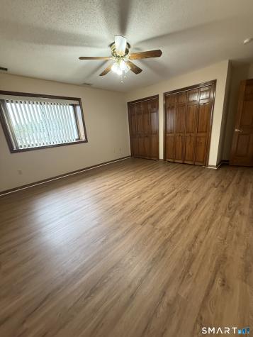 1302 Summer Hill Drive South Windsor CT 06074