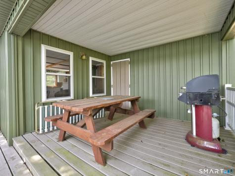 1 Island/bay East Hampton CT 06424
