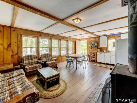 1 Island/bay East Hampton CT 06424