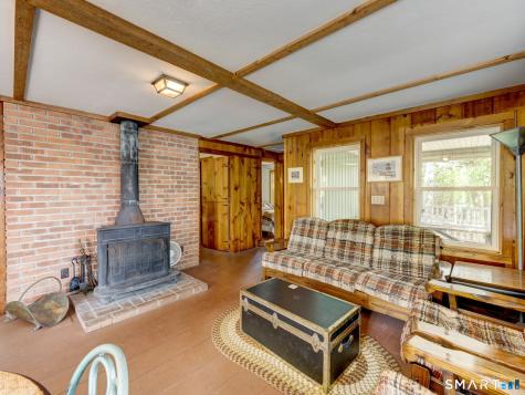 1 Island/bay East Hampton CT 06424