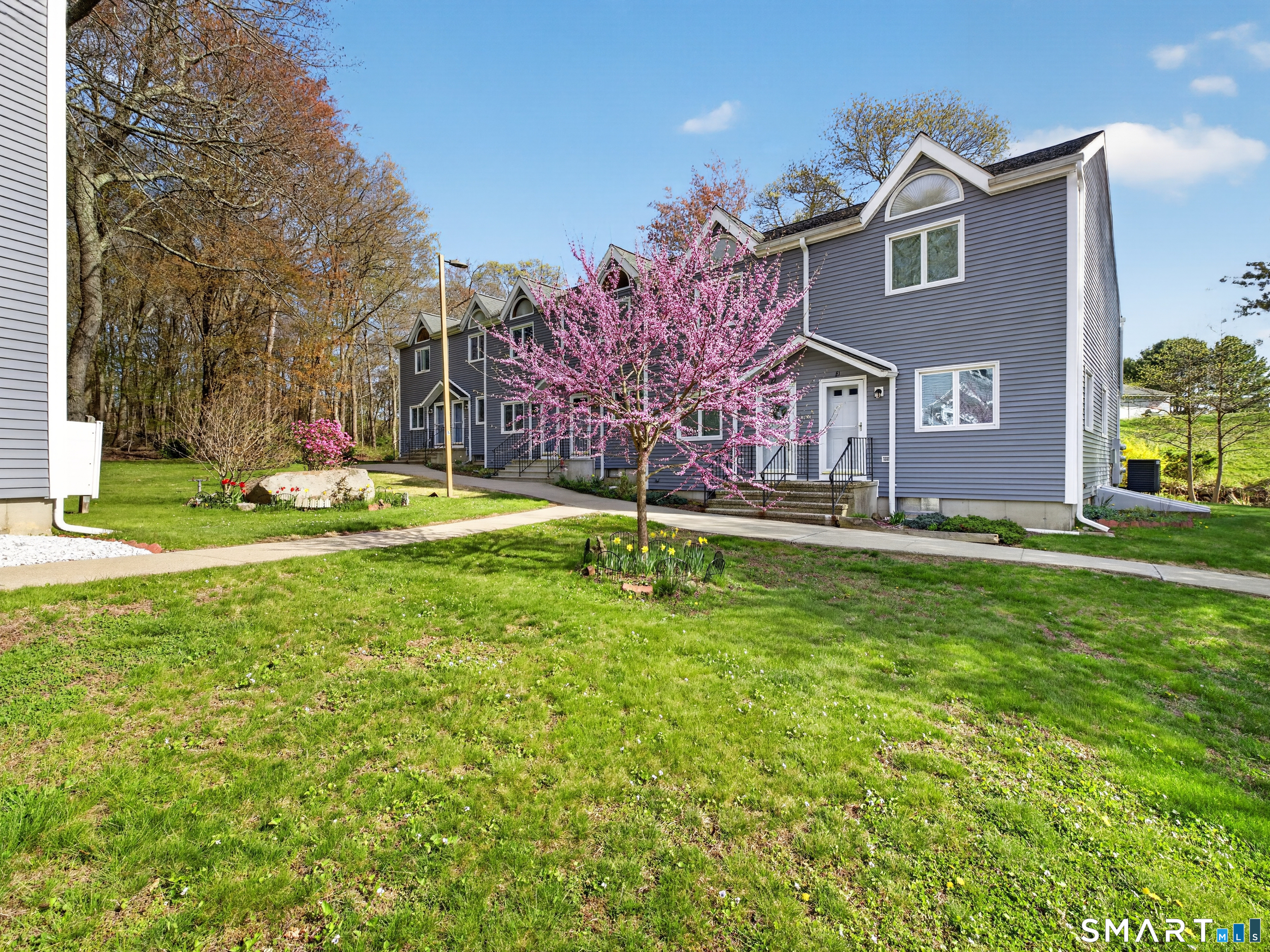 1691 Norwich New London Turnpike Montville CT 06382