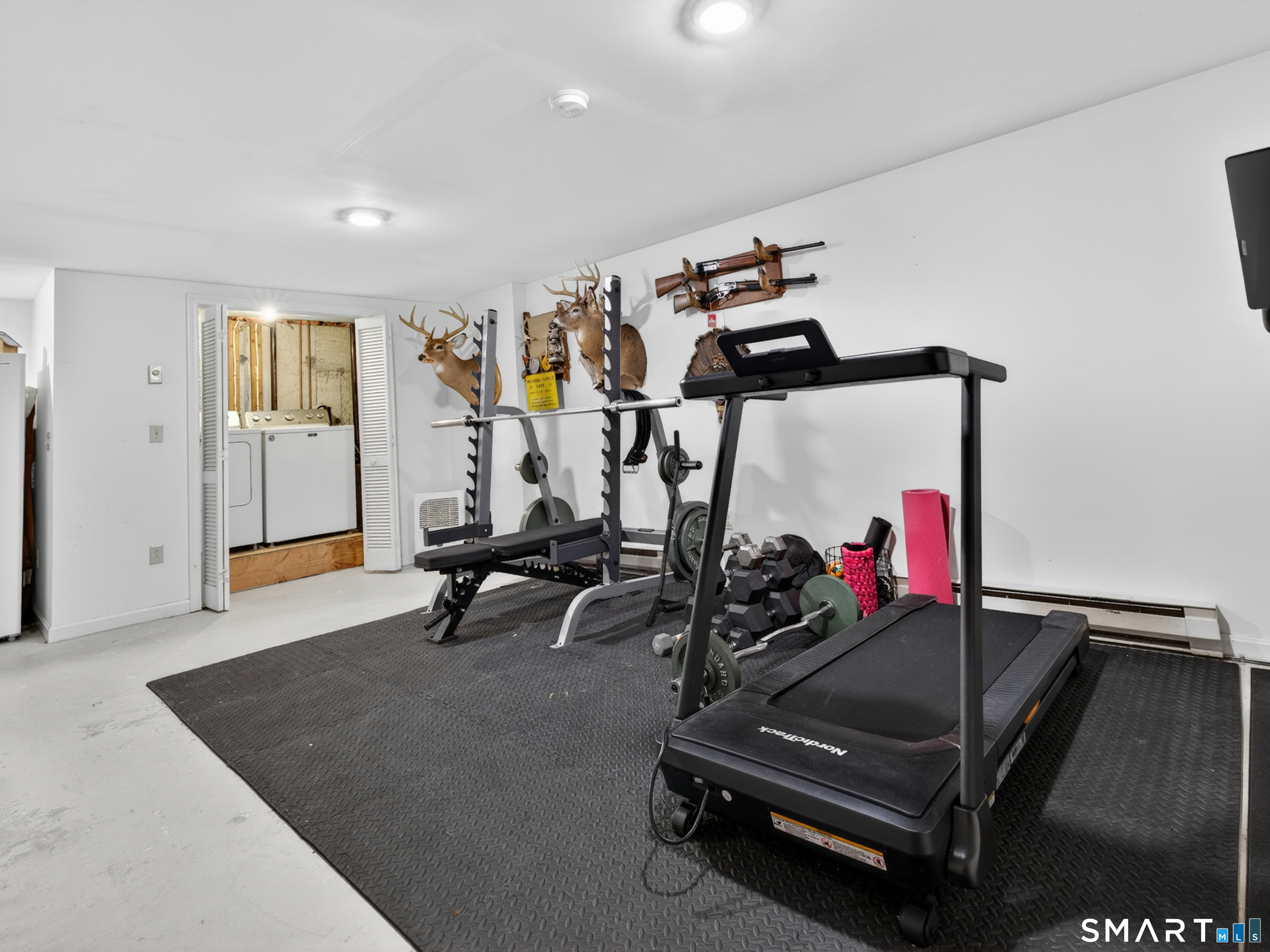 1691 Norwich New London Turnpike Montville CT 06382