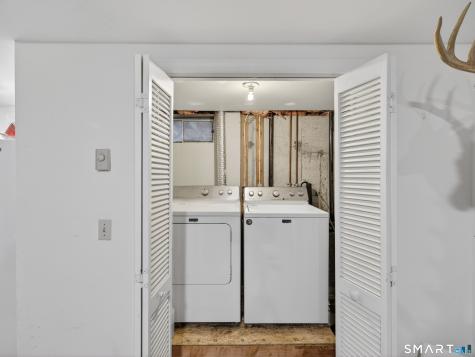 1691 Norwich New London Turnpike Montville CT 06382