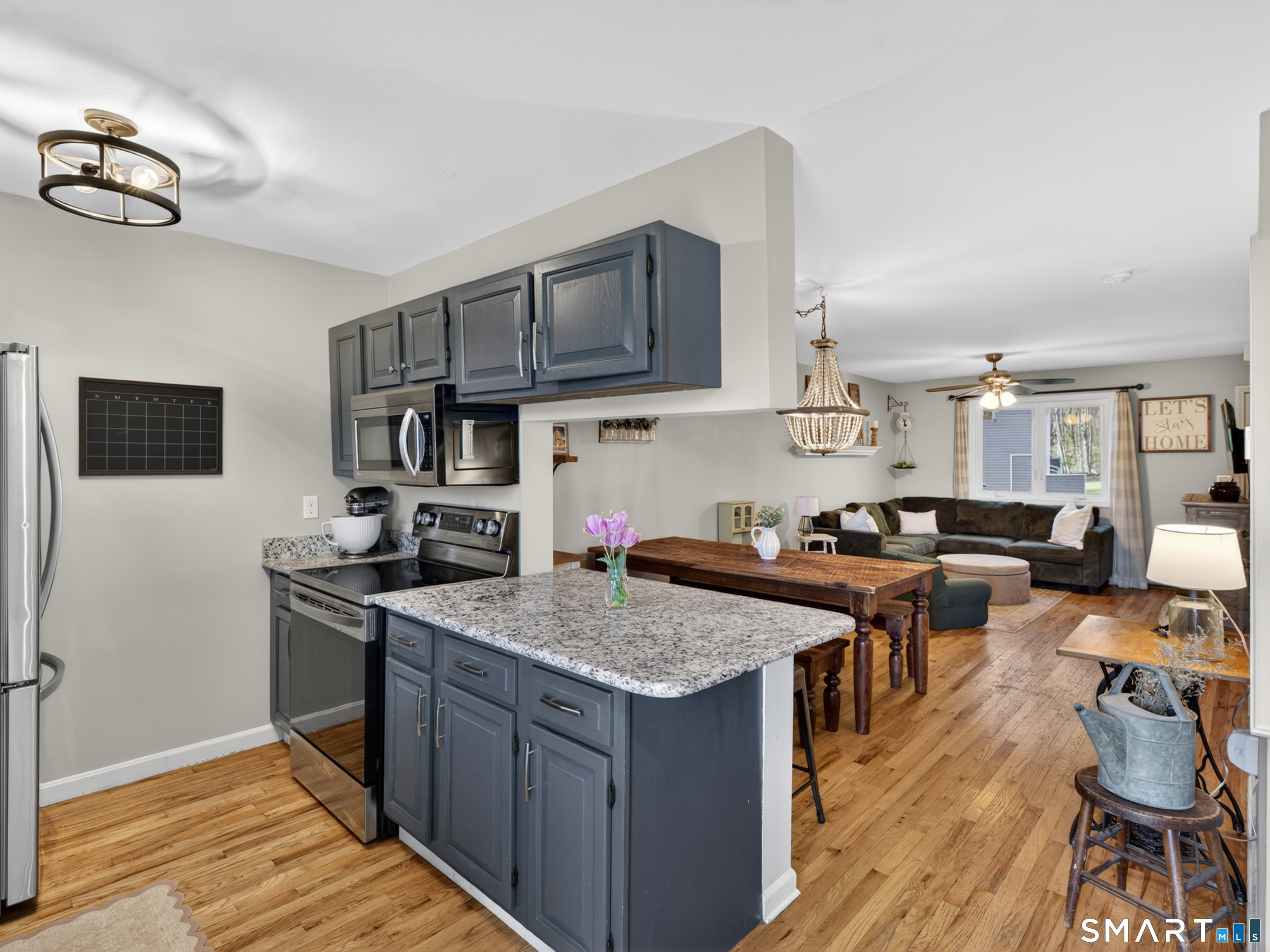1691 Norwich New London Turnpike Montville CT 06382