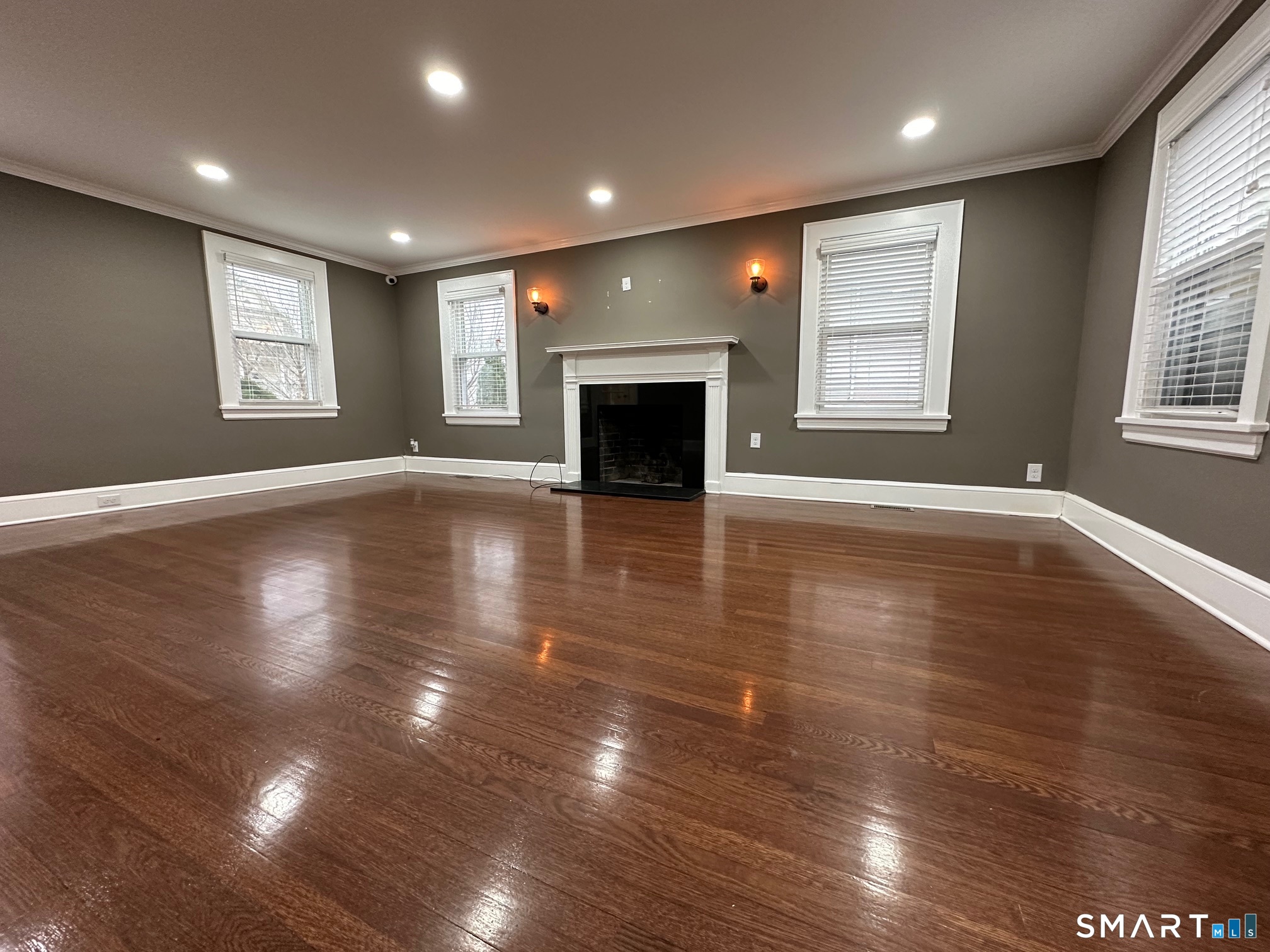 70 Hawthorne Street Bridgeport CT 06610