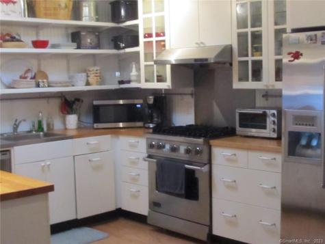 2 Bidwell Street East Lyme CT 06357