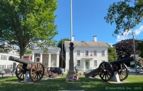 14 Trumbull Street Stonington CT 06378