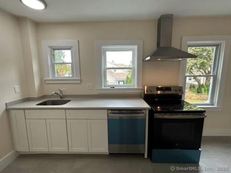 14 Trumbull Street Stonington CT 06378