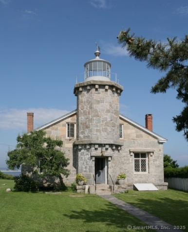 14 Trumbull Street Stonington CT 06378