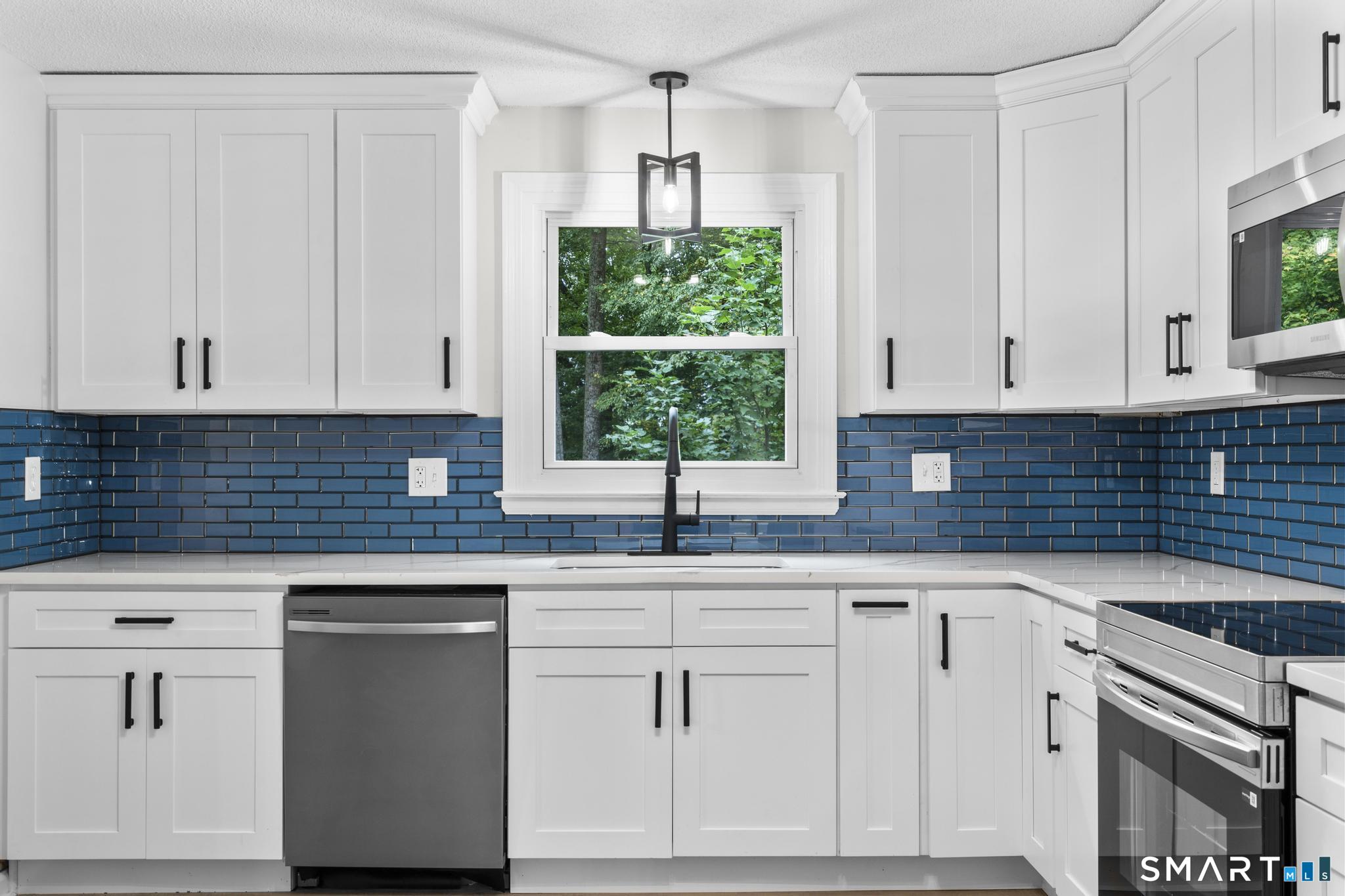 32 Woodhaven Drive Burlington CT 06013