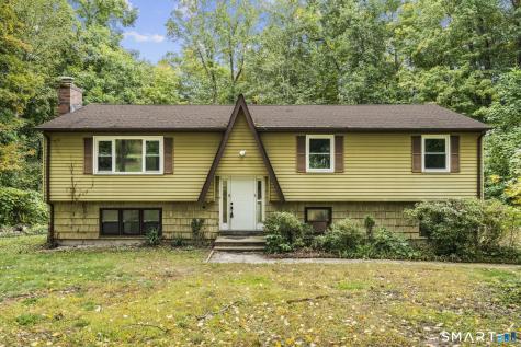 32 Woodhaven Drive Burlington CT 06013