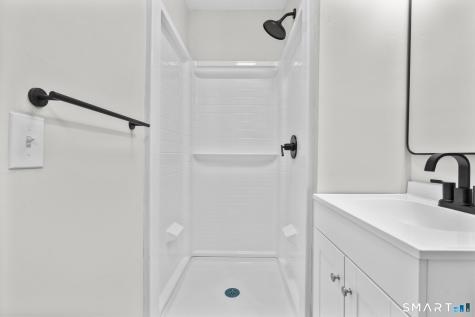 32 Woodhaven Drive Burlington CT 06013