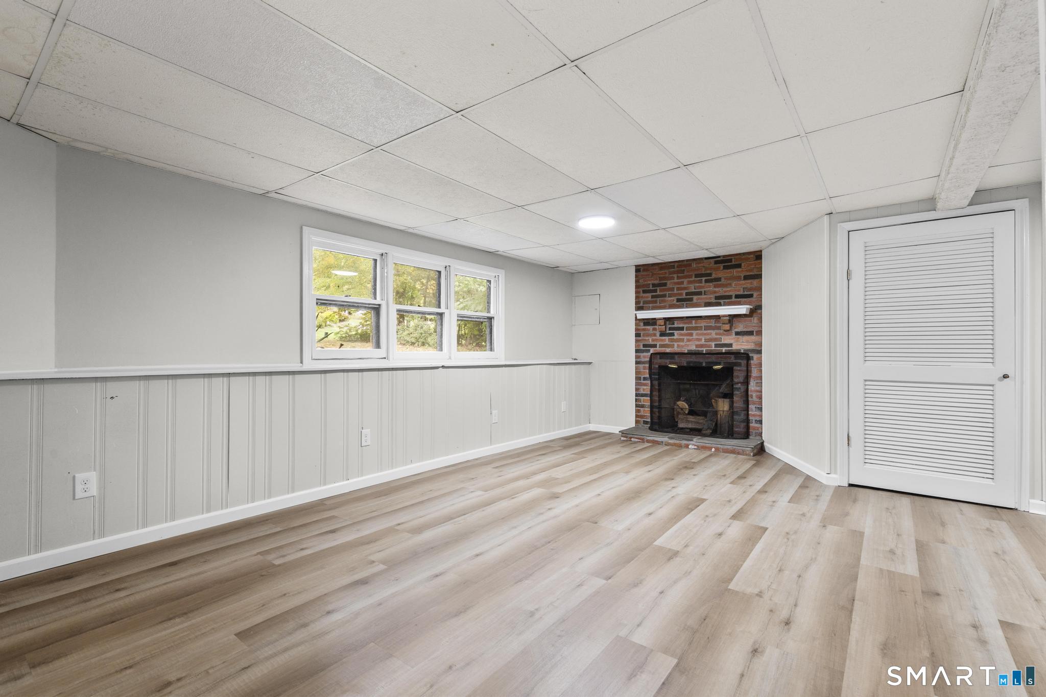 32 Woodhaven Drive Burlington CT 06013