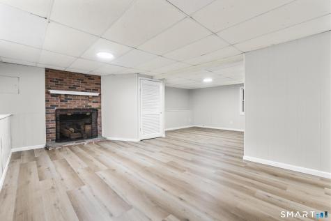 32 Woodhaven Drive Burlington CT 06013