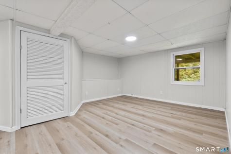 32 Woodhaven Drive Burlington CT 06013