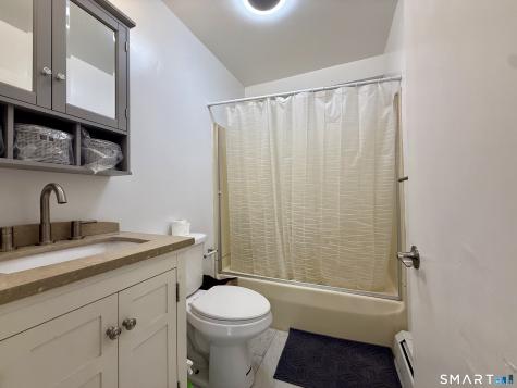 8 Scott Street Naugatuck CT 06770