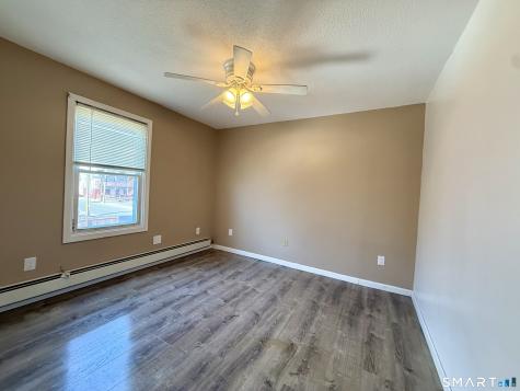 8 Scott Street Naugatuck CT 06770