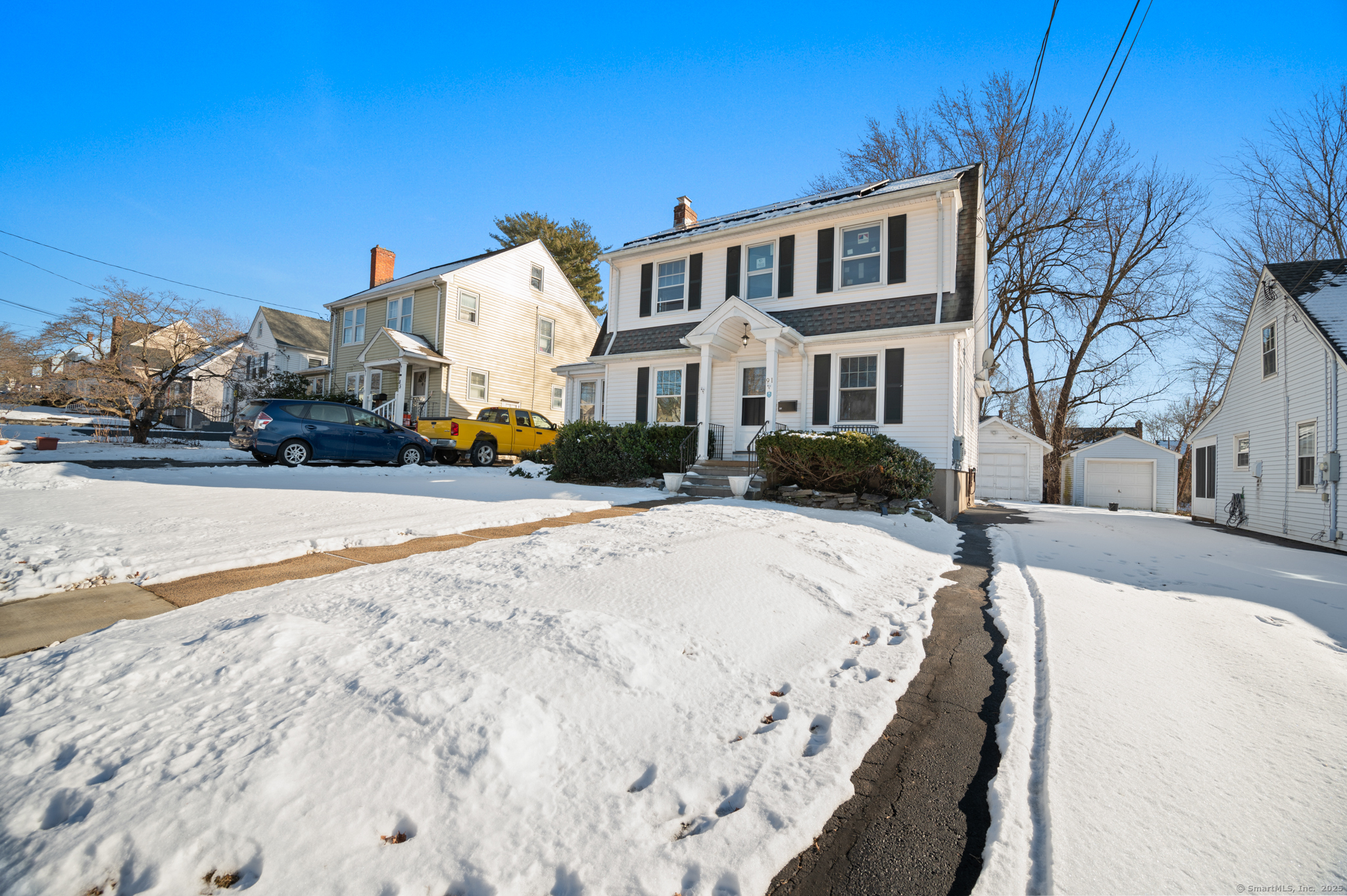 91 Fennbrook Road West Hartford CT 06119