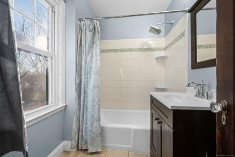 91 Fennbrook Road West Hartford CT 06119