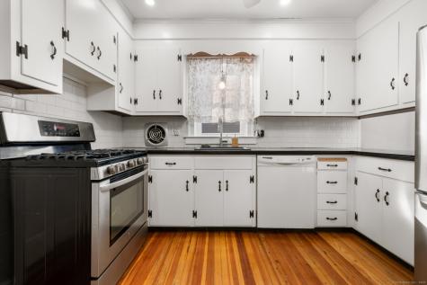 91 Fennbrook Road West Hartford CT 06119