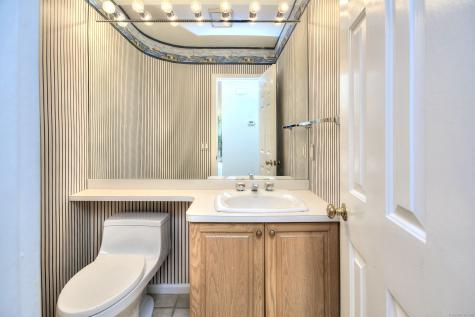 135 Regents Park Westport CT 06880