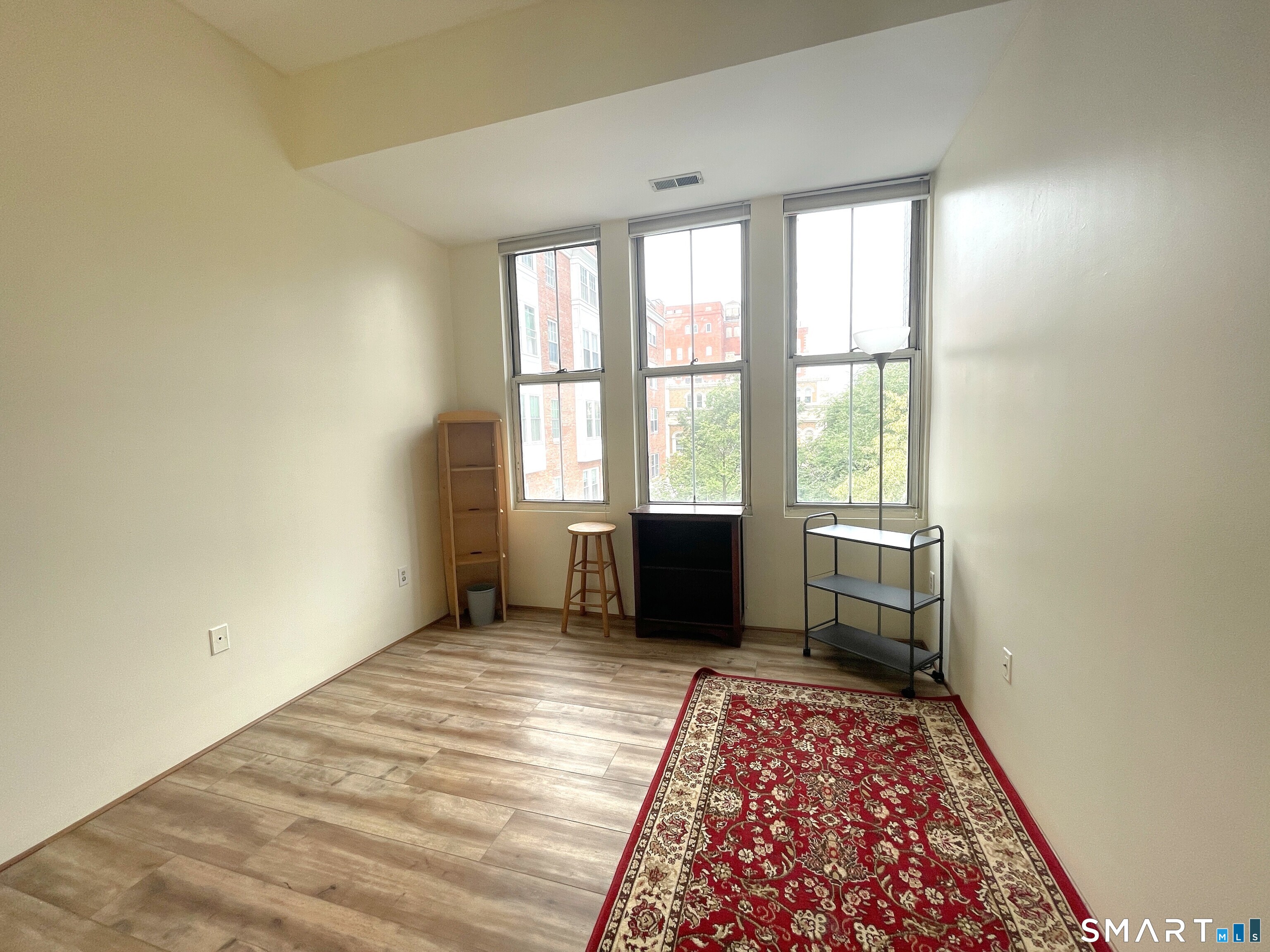 196 Crown Street New Haven CT 06510