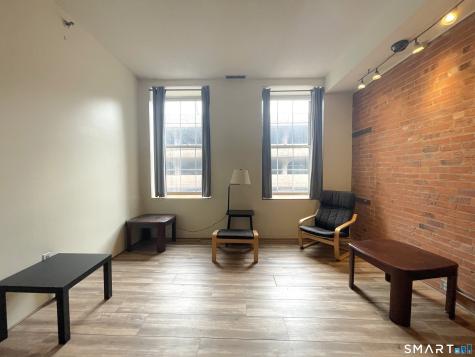 196 Crown Street New Haven CT 06510