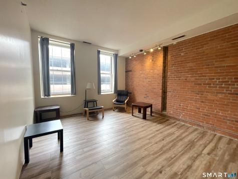196 Crown Street New Haven CT 06510