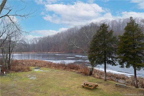 33 Off Twin Lakes Road North Branford CT 06471
