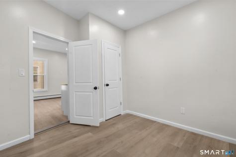 26-28 Mclean Street Hartford CT 06114