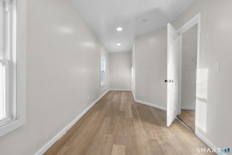 26-28 Mclean Street Hartford CT 06114