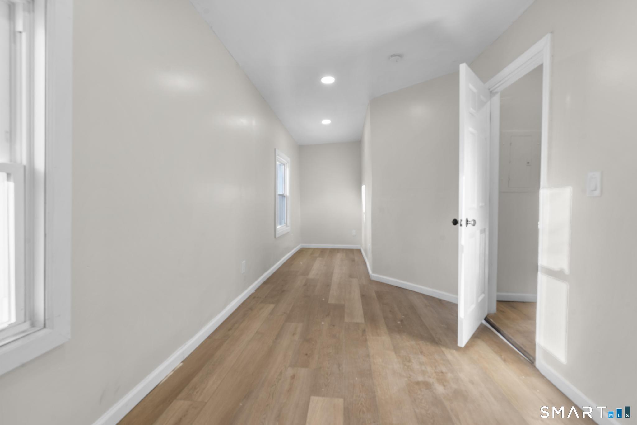26-28 Mclean Street Hartford CT 06114