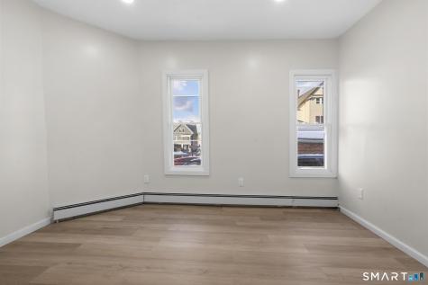 26-28 Mclean Street Hartford CT 06114