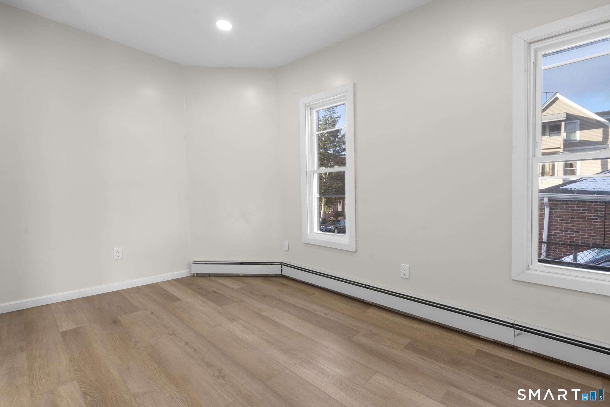 26-28 Mclean Street Hartford CT 06114
